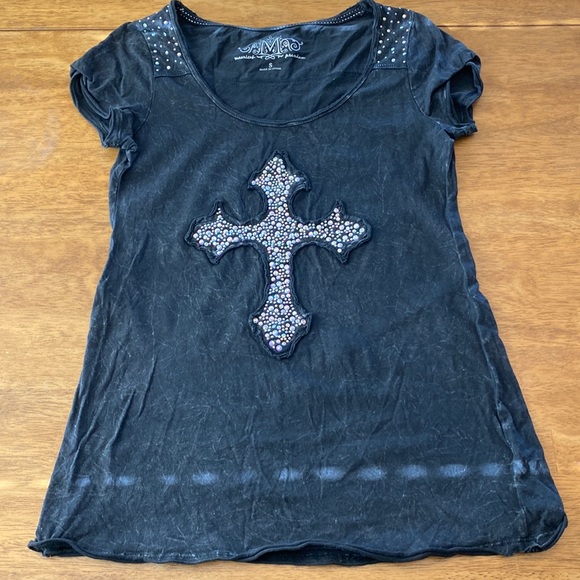 Black top - Picture 1 of 3